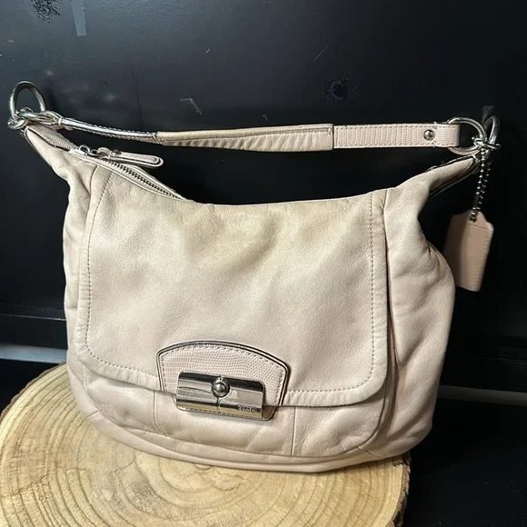 Coach Kristin Leather Hobo Shoulder Bag Purse Champagne Soft Leather !!AS IS!! - Picture 2 of 15